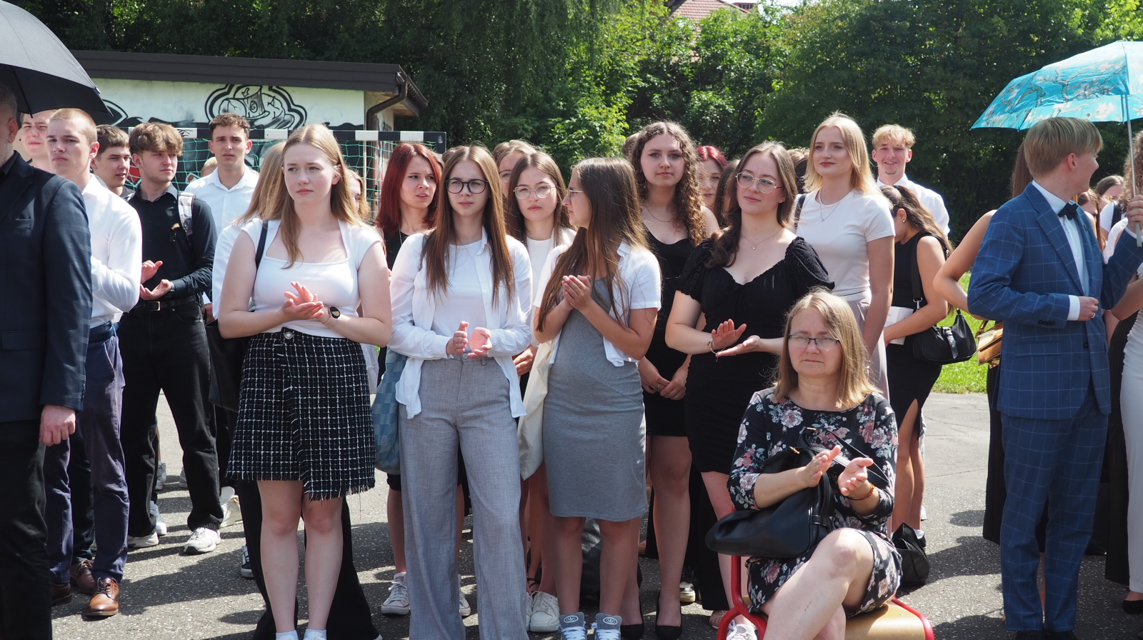 Zdjęcie Zakończenie roku 2024 (17)5e36ff63-eb17-47ce-8aad-e12c465afd0a.JPG w galerii Uroczystość zakończenia roku szkolnego 2023/2024